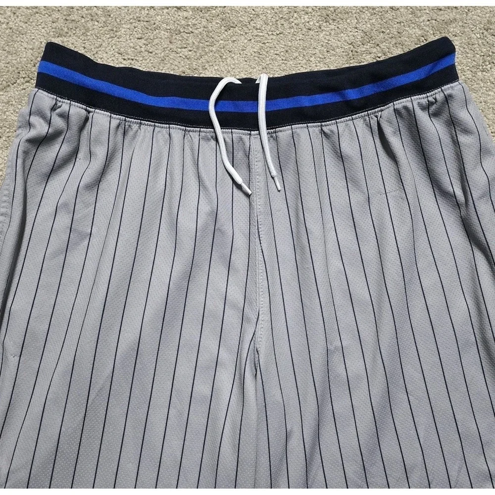 VTG AND1 Dazzle Shorts Mens XL Gray Pinstripe Basketball Dazzle Contrast 90s